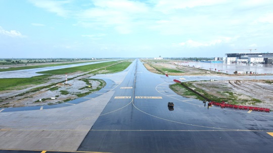 The People Who Actually Made Noida Airport Work in Its First Week